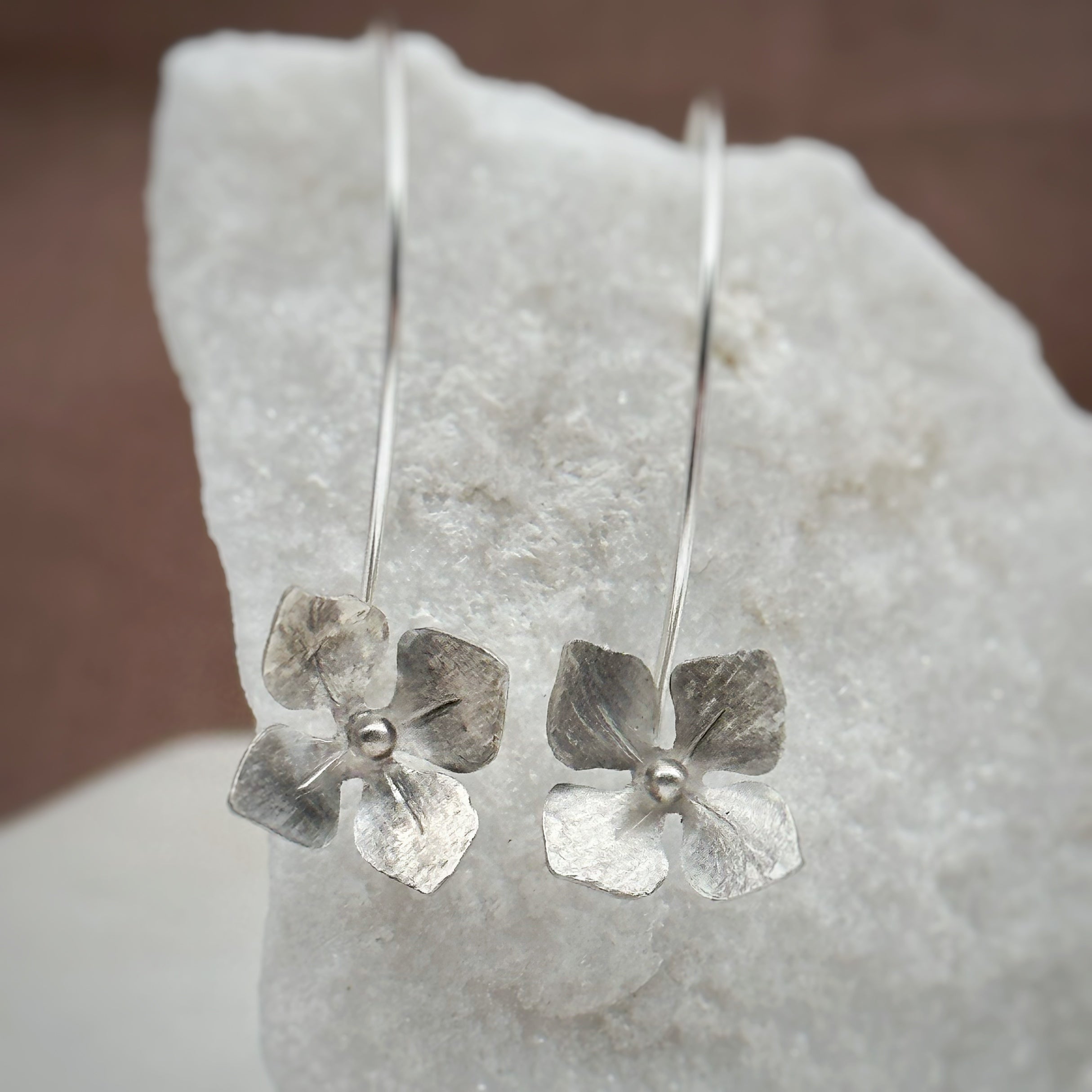 Sugar hydrangea crushed earrings without holes offers screw spring earrings with soft subtle colors